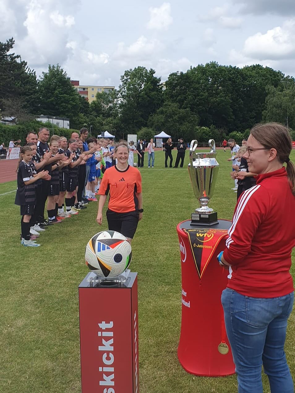 srg.leonberg_2025-06-01_20-29-15_3645542521384229255_48530676274_3