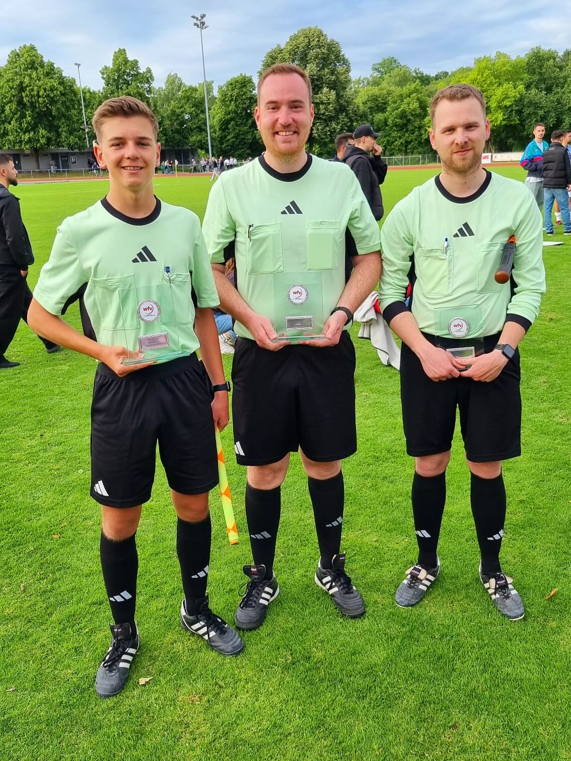 srg.leonberg_2025-06-01_20-29-15_3645542521644353664_48530676274_1